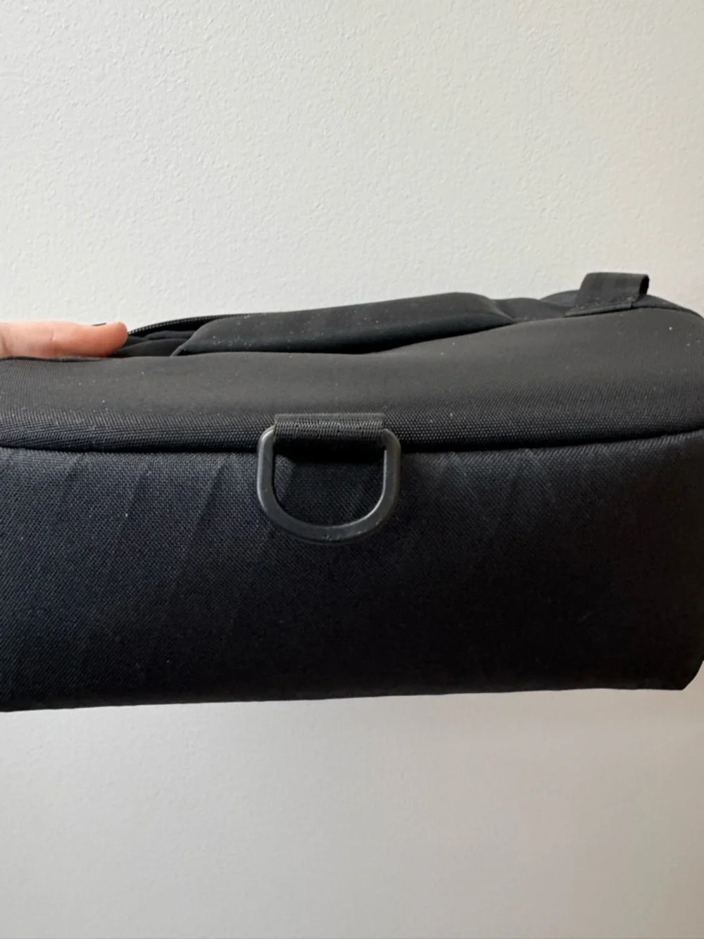 Alpaka Black Men’s Travel Sling Bag - Picture 7 of 8